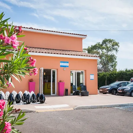Apart-hotel Vacanceole - Les Demeures Torrellanes - Saint-cyprien 3*