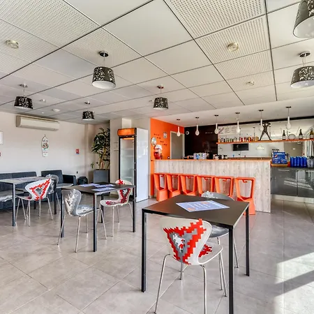Vacanceole - Les Demeures Torrellanes - Saint-cyprien Apart-hotel 3*
