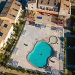 Vacanceole - Les Demeures Torrellanes - Saint-cyprien Апарт-отель Сен-Сиприен