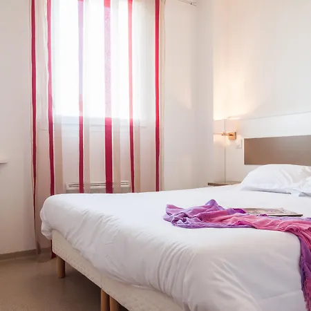Vacanceole - Les Demeures Torrellanes - Saint-cyprien Apart Otel 3*