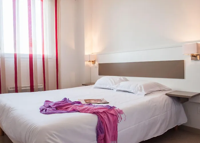 Vacanceole - Les Demeures Torrellanes - Saint-cyprien Apart Otel