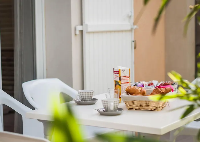 Apart Otel Vacanceole - Les Demeures Torrellanes - Saint-cyprien 3*